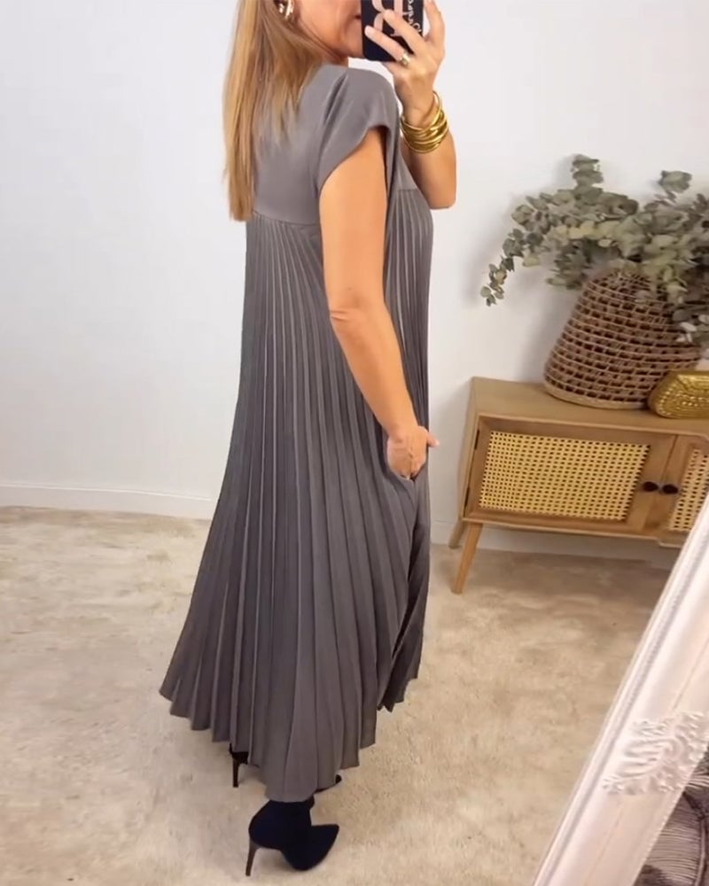 Sorrel - Elegant Spliced Pleated Maxi Dress